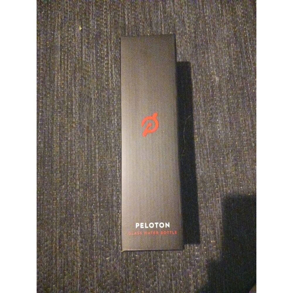 NEW Peloton Glass Water Bottle Black Non-Slip Grip Screw Top 16oz Unopened